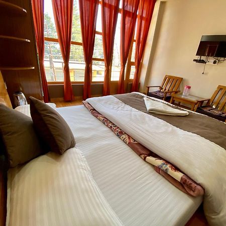 Hotel Mansarovar Inn Munsyari Bagian luar foto