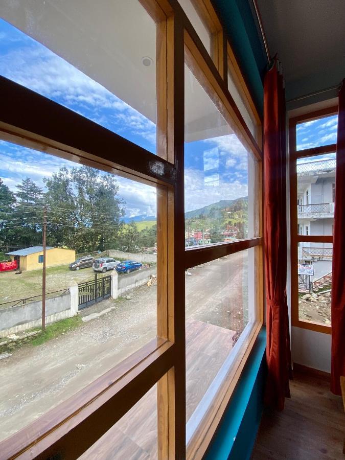 Hotel Mansarovar Inn Munsyari Bagian luar foto