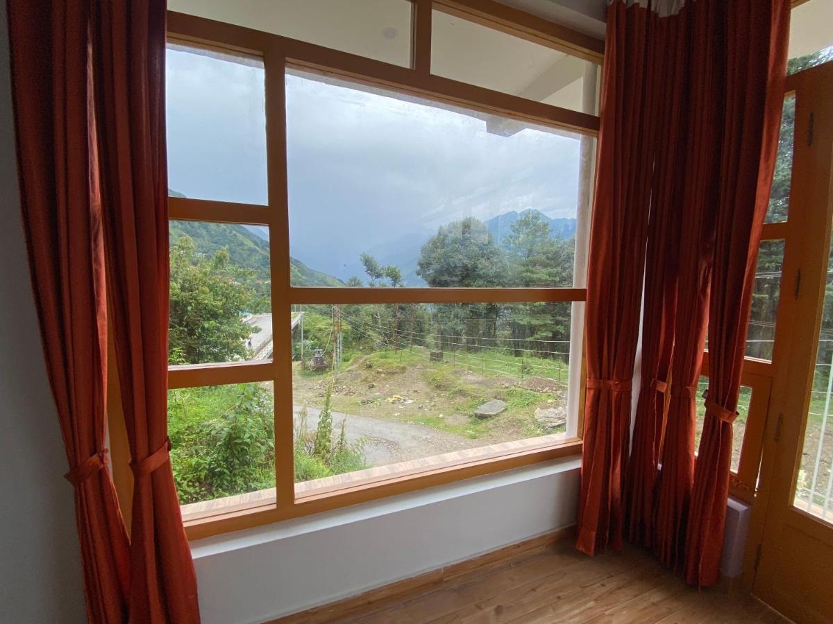 Hotel Mansarovar Inn Munsyari Bagian luar foto