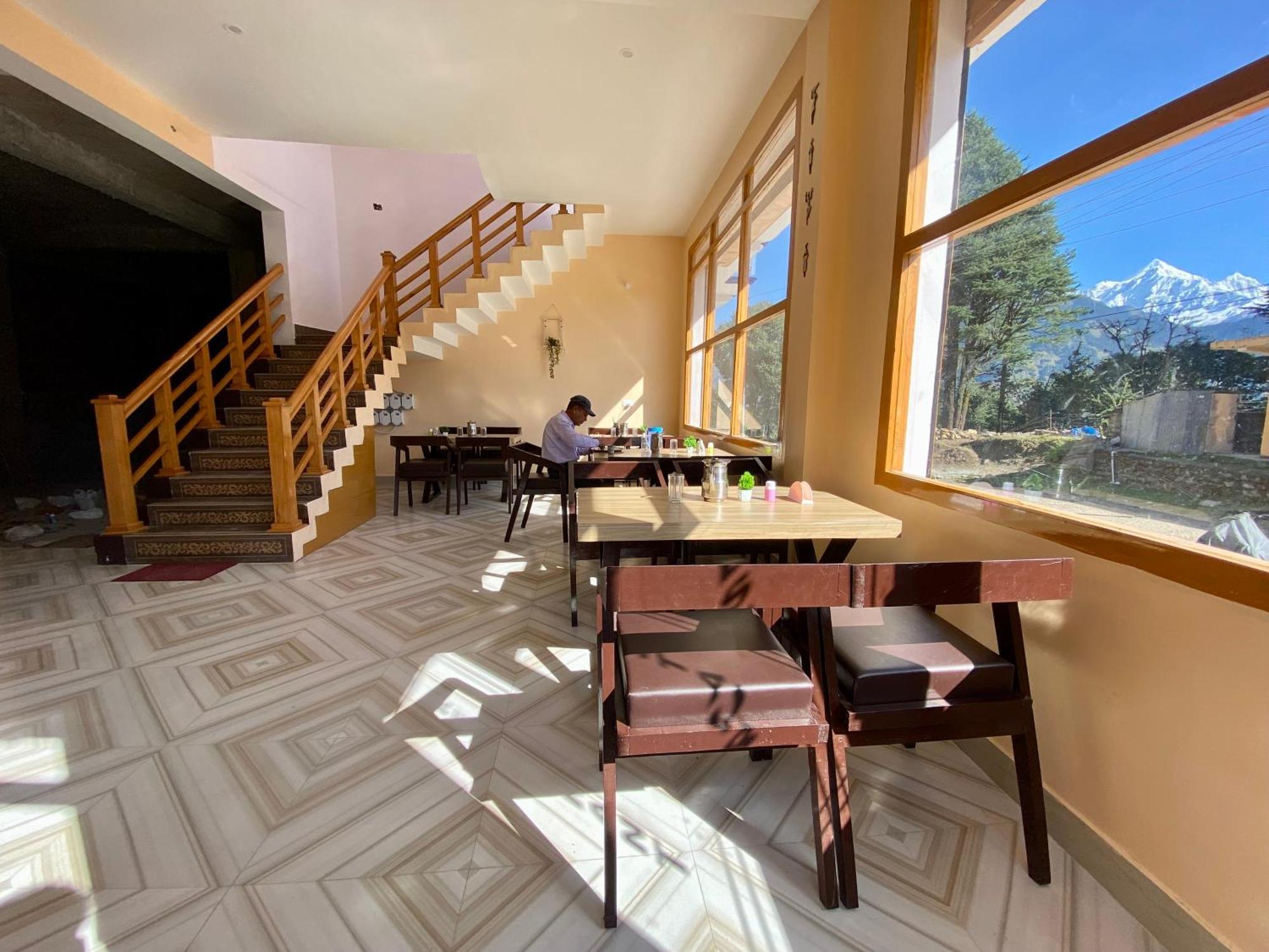 Hotel Mansarovar Inn Munsyari Bagian luar foto