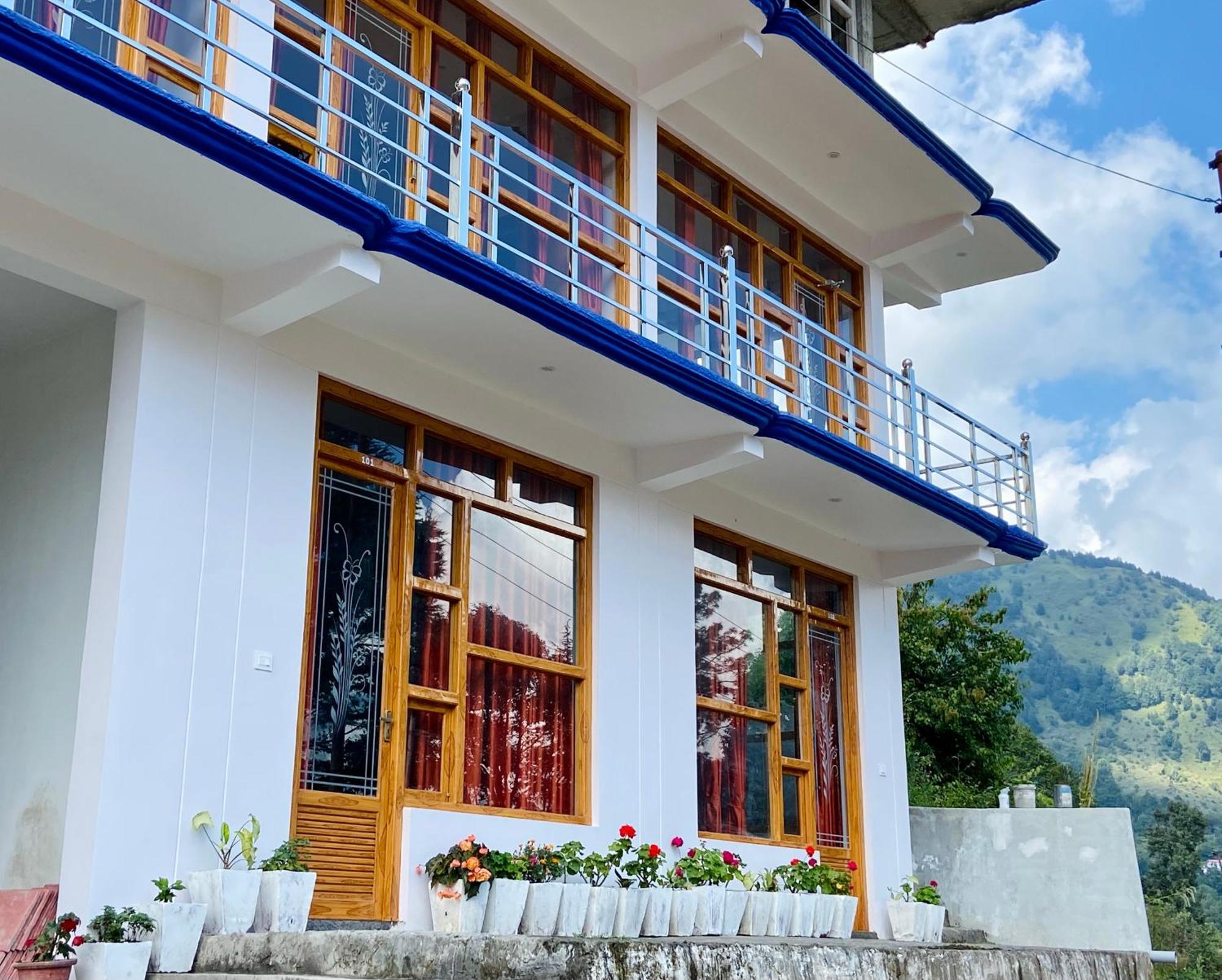 Hotel Mansarovar Inn Munsyari Bagian luar foto